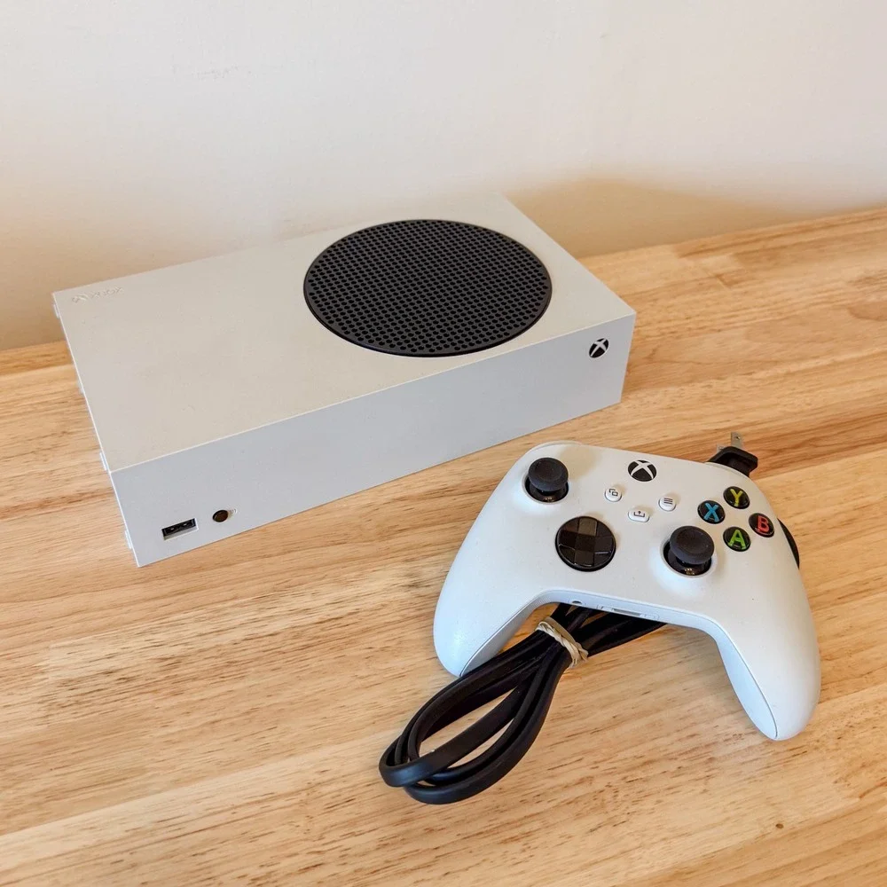 Microsoft Xbox Series S 500GB Console Robot White with Rechargeable Controller